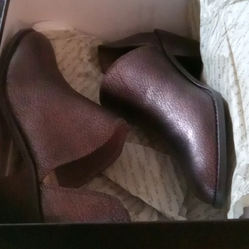 New Kelsi Leather Boots Womens shoes Booties Gunmetal